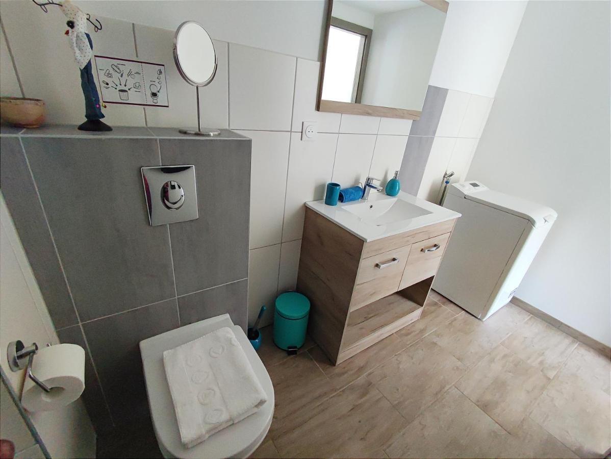 Janea Big Blue House Apartment Reichsfeld Exterior foto