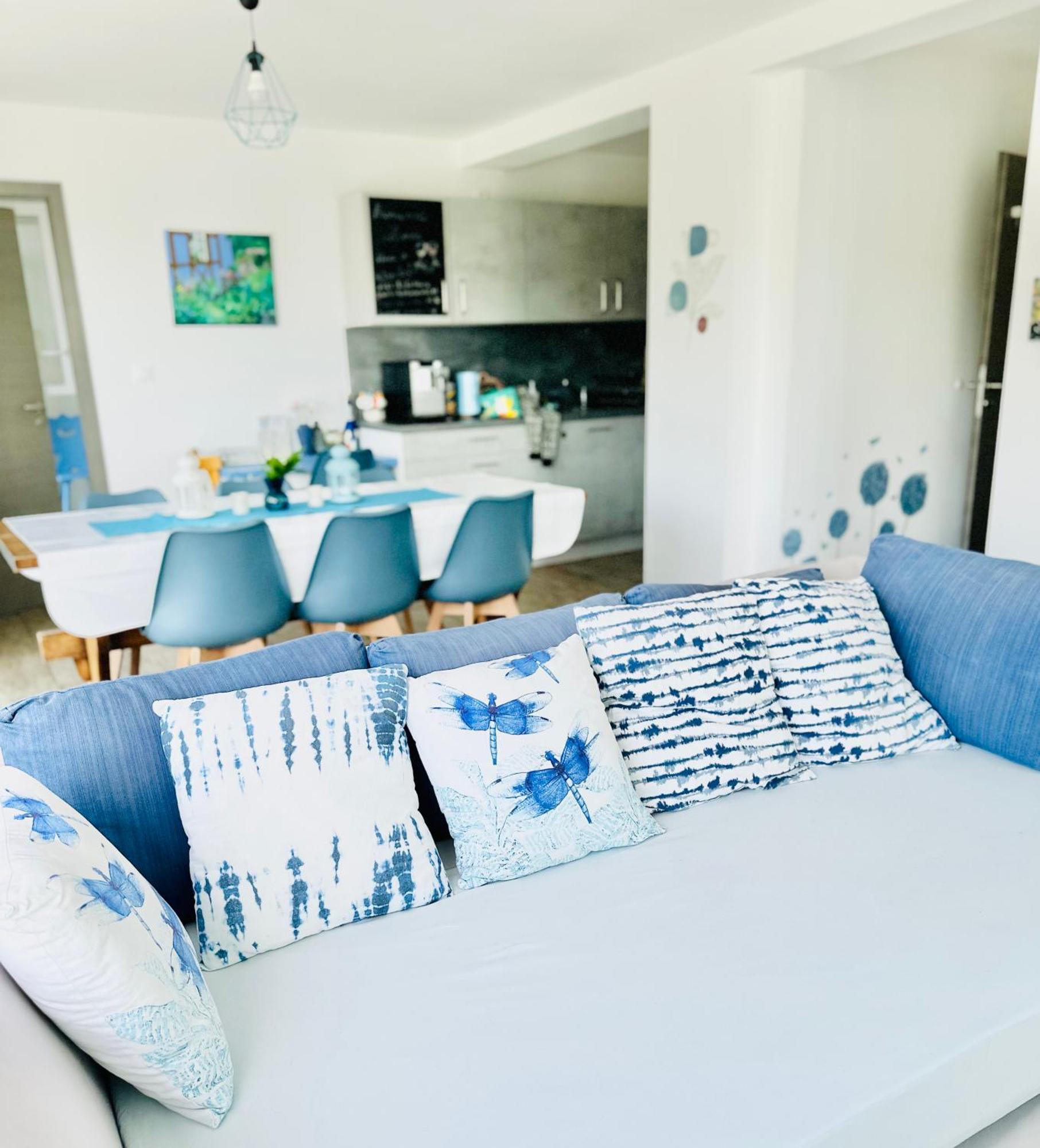 Janea Big Blue House Apartment Reichsfeld Exterior foto