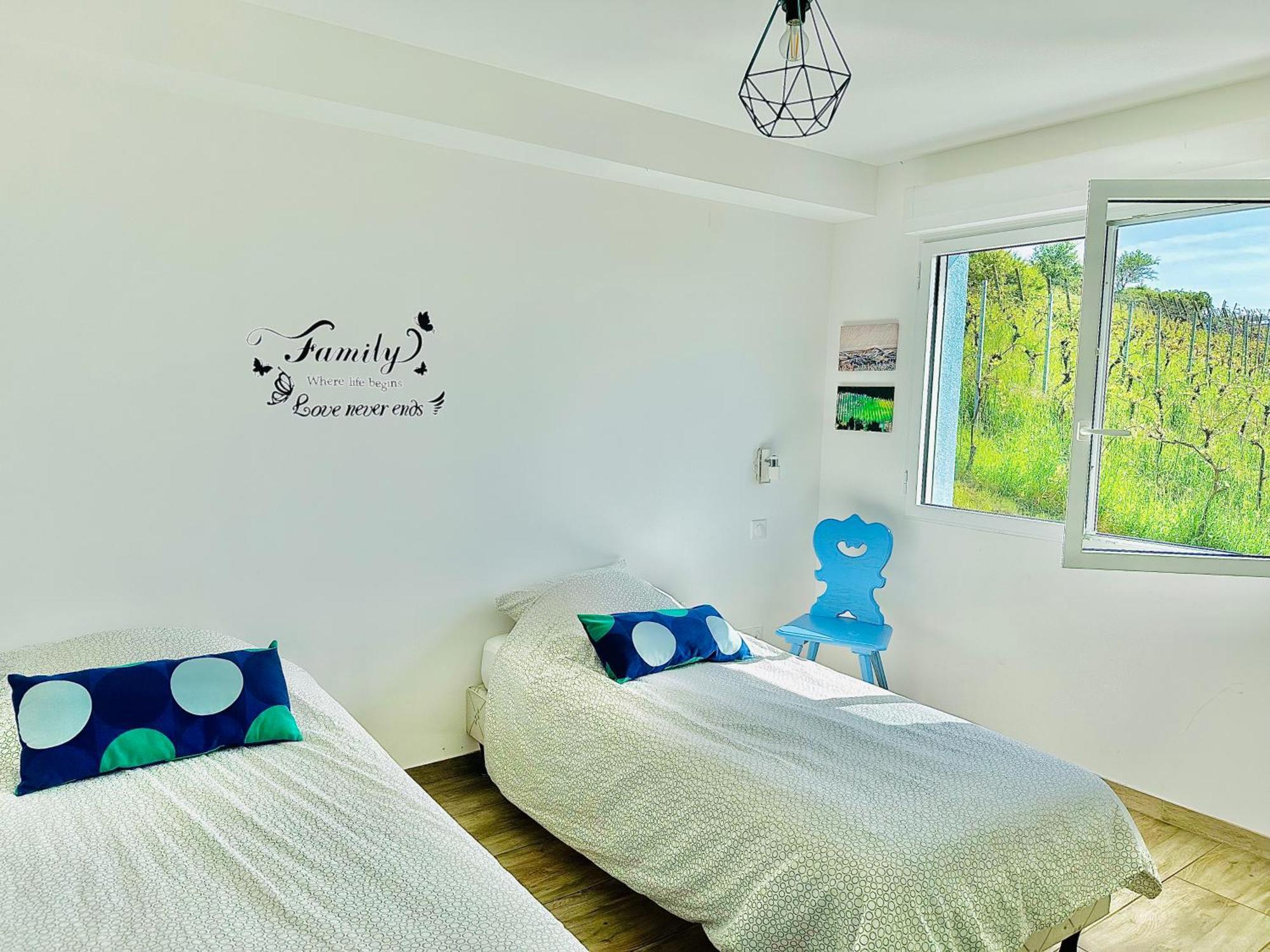 Janea Big Blue House Apartment Reichsfeld Exterior foto