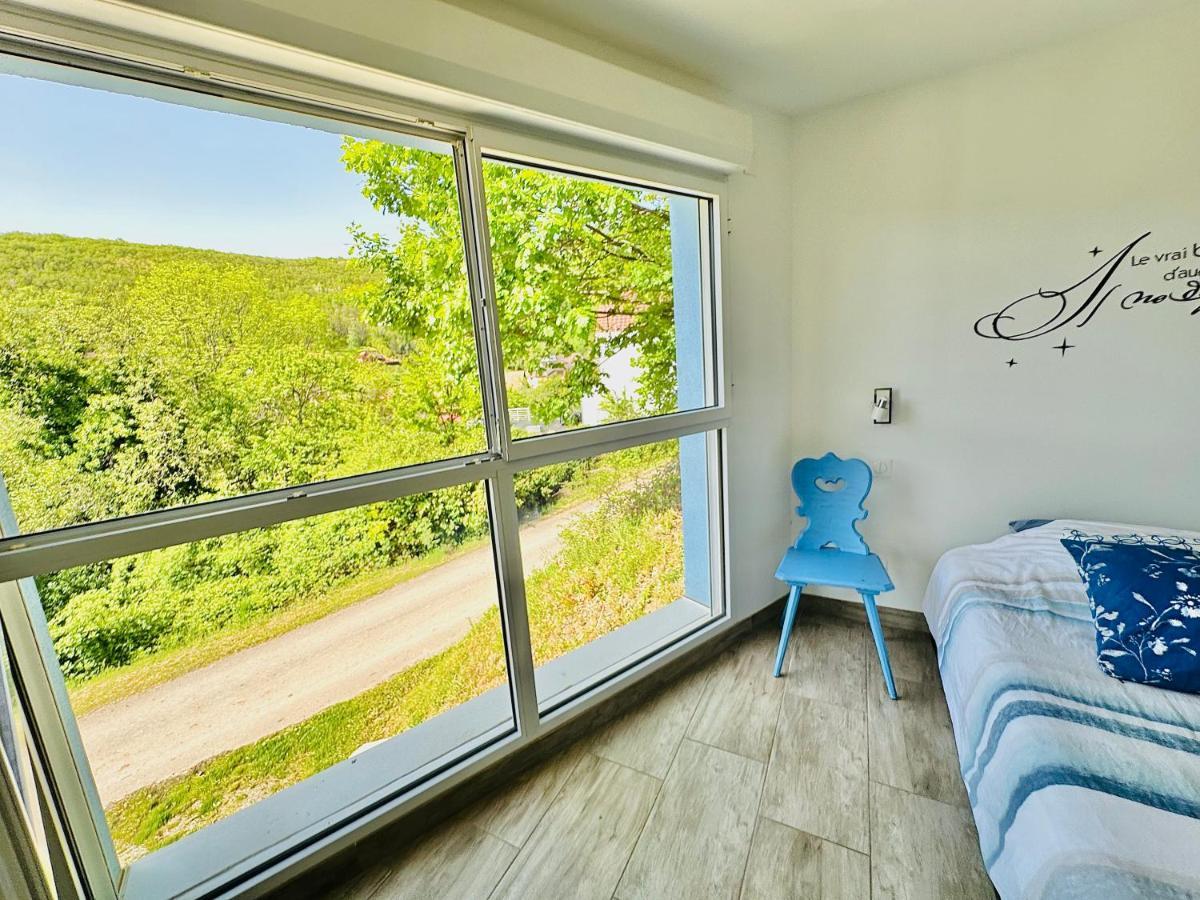 Janea Big Blue House Apartment Reichsfeld Exterior foto